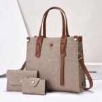 ⁦شنطه كروس وكتف⁩ - الصورة ⁦4⁩