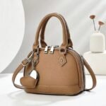 ⁦شنطه كروس مستورده⁩ - الصورة ⁦4⁩