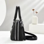 ⁦شنطه كروس مستورده⁩ - الصورة ⁦8⁩