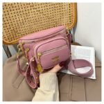 ⁦شنطه شولدر MIUMIU⁩ - الصورة ⁦6⁩