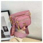 ⁦شنطه شولدر MIUMIU⁩ - الصورة ⁦7⁩